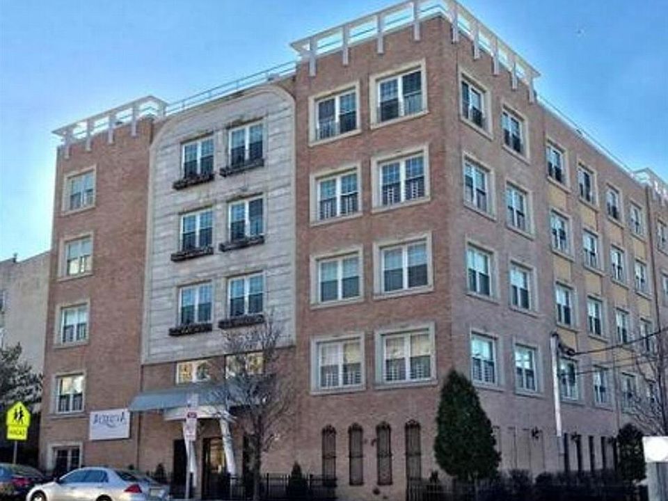 1st image of 45 Broadway #104