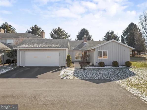 3522 Scotland Rd, Chambersburg, PA 17202