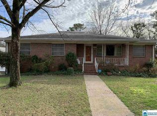 1121 10th Ct, Pleasant Grove, AL 35127