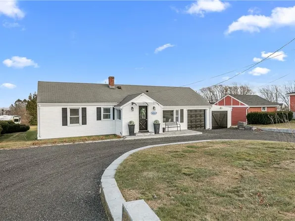 1625 E Main Rd, Portsmouth, RI 02871