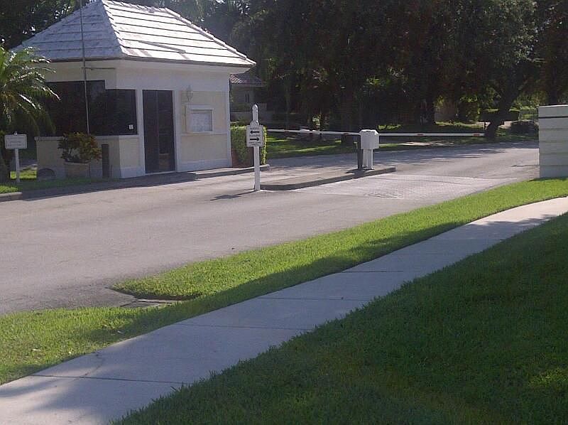 2nd image of 3500 Whitehall Dr APT 405