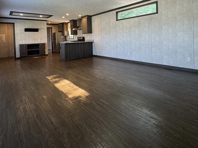 Brookside Manor — Photo 14