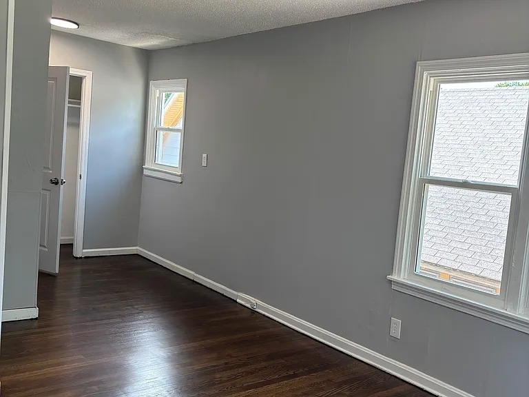 5627 Park Ave — Photo 13