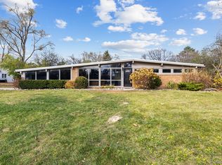 27870 Peppermill Rd, Farmington Hills, MI 48331