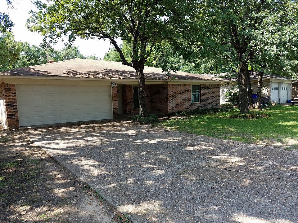 1st image of 405 Pecan St