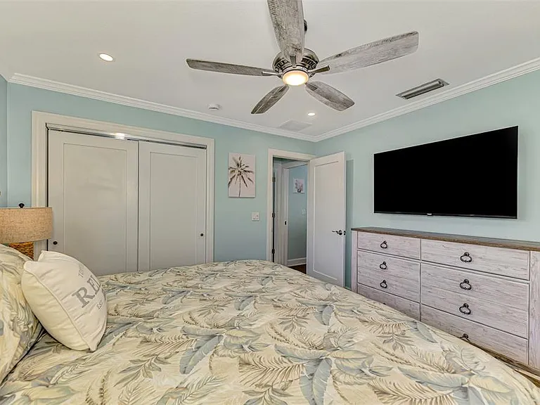 307 Avenida De Paradisio — Photo 37