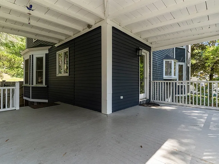 161 Highland Ave — Photo 25