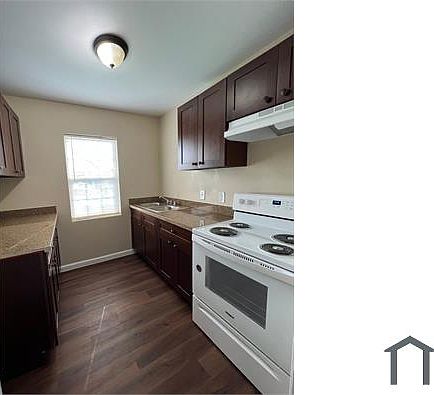4th image of 2355 Pecos St Unit D