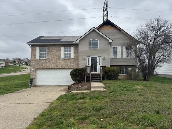 712 W Aberdeen Dr, Trenton, OH 45067