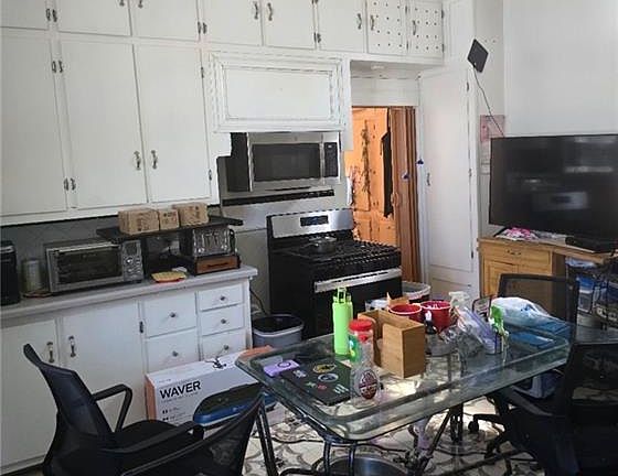 4th image of 1573 N Galvez St