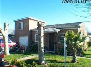 1407 Saint Clair St, Escalon, CA 95320
