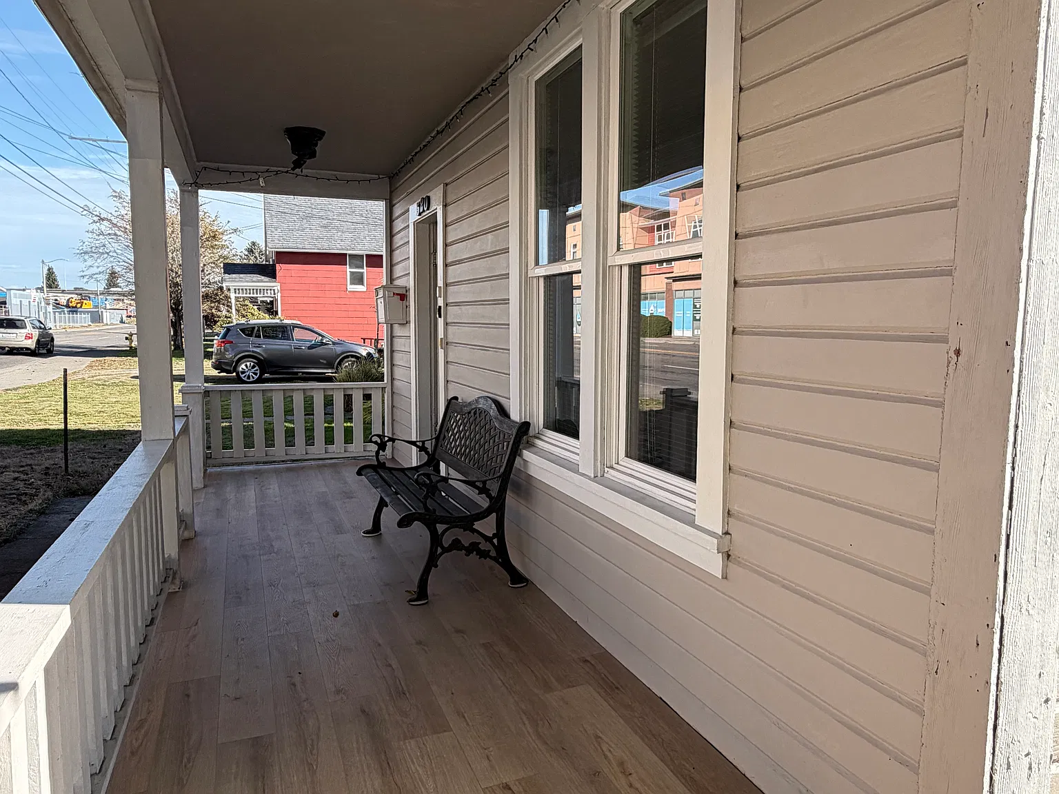 2 bed, 1.5 bath, 1000 sqft, $1,695 — Photo 2