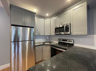 110 E 53rd St #4A, Brooklyn, NY 11203