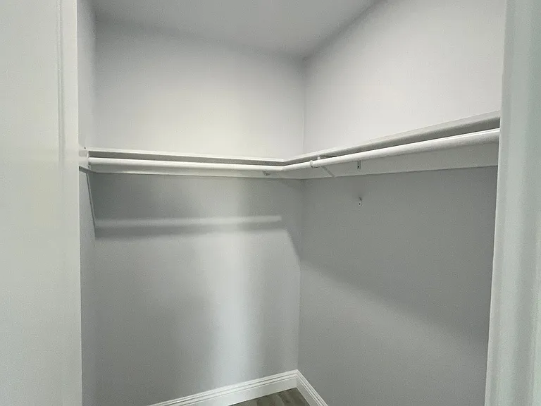 Canyon Creek Apartments C — Photo 7