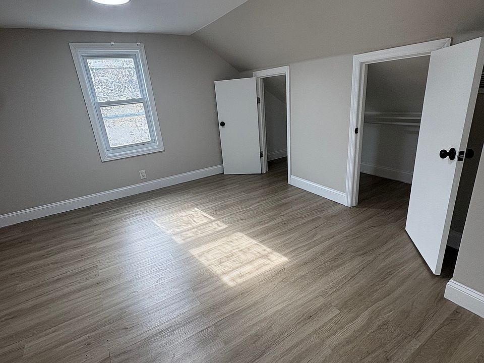 2nd image of 211 W Broadway #4