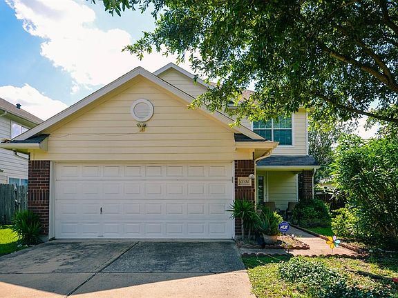 3rd image of 13134 Lily Park Ln