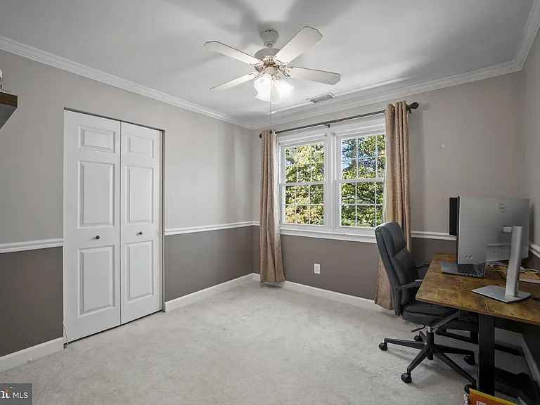 9405 Chatteroy Pl — Photo 23