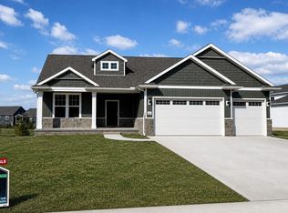 677 Round Rock Dr, Howell, MI 48843