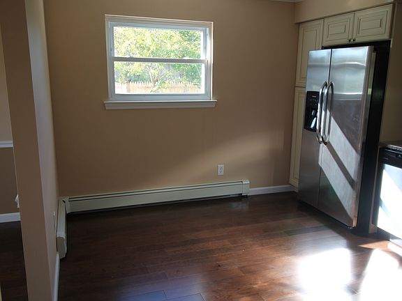 Eat in area of Kitchen