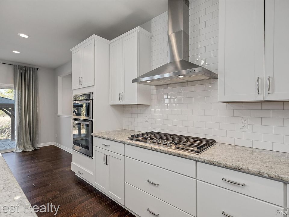 22461 Arcadia Blfs, photo 18