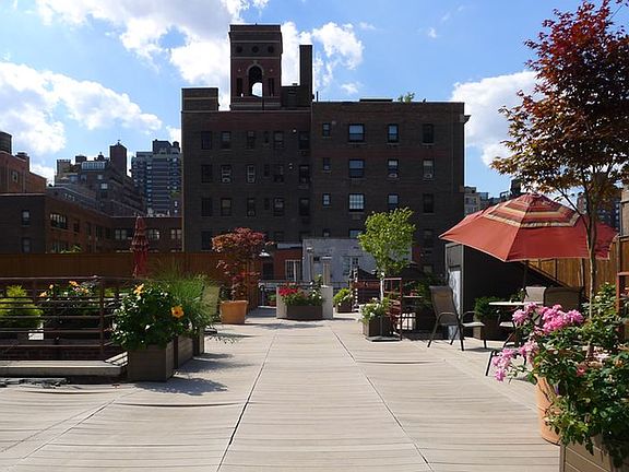 5th image of 172 E 90th St APT 3W