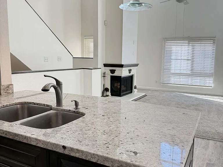 100 E Fillmore St #208 — Photo 10
