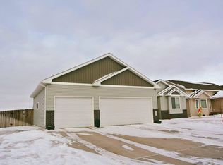 1201 34th Ave SW, Minot, ND 58701