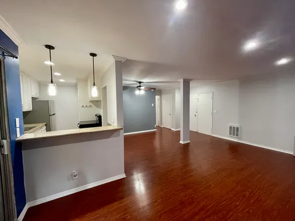 5674 Windsor Way Unit 202, Culver City, CA 90230