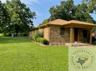 208 Homer Ford Ave, Nash, TX 75569