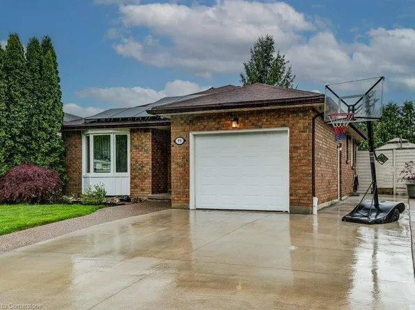99 Brierdale Dr, Kitchener, ON N2A 3S7