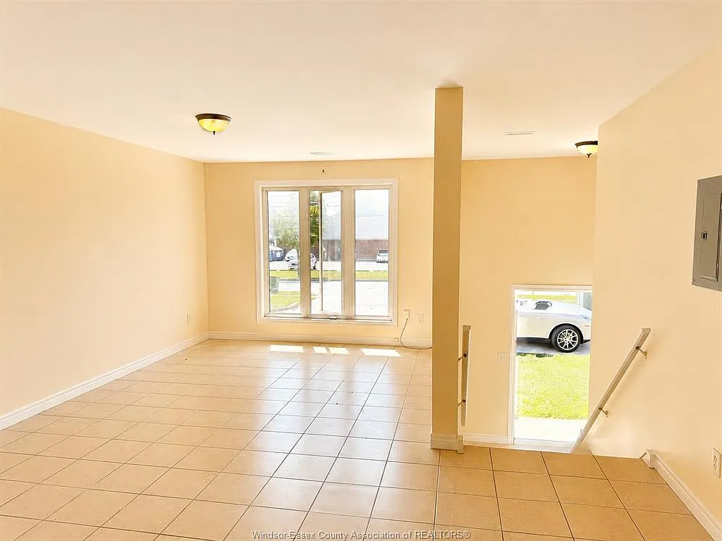 2 bed, $1,800 — Photo 3