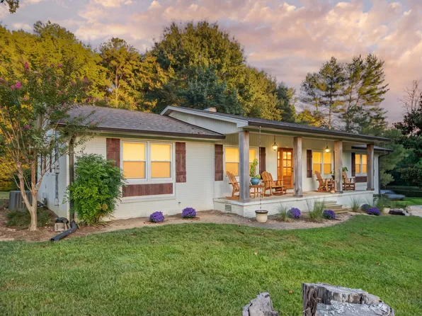 78 Shannon Rd, Leoma, TN 38468