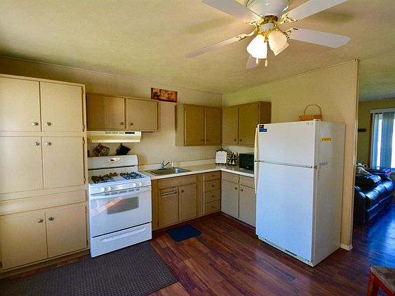 4th image of 9646 Crestbrook Dr