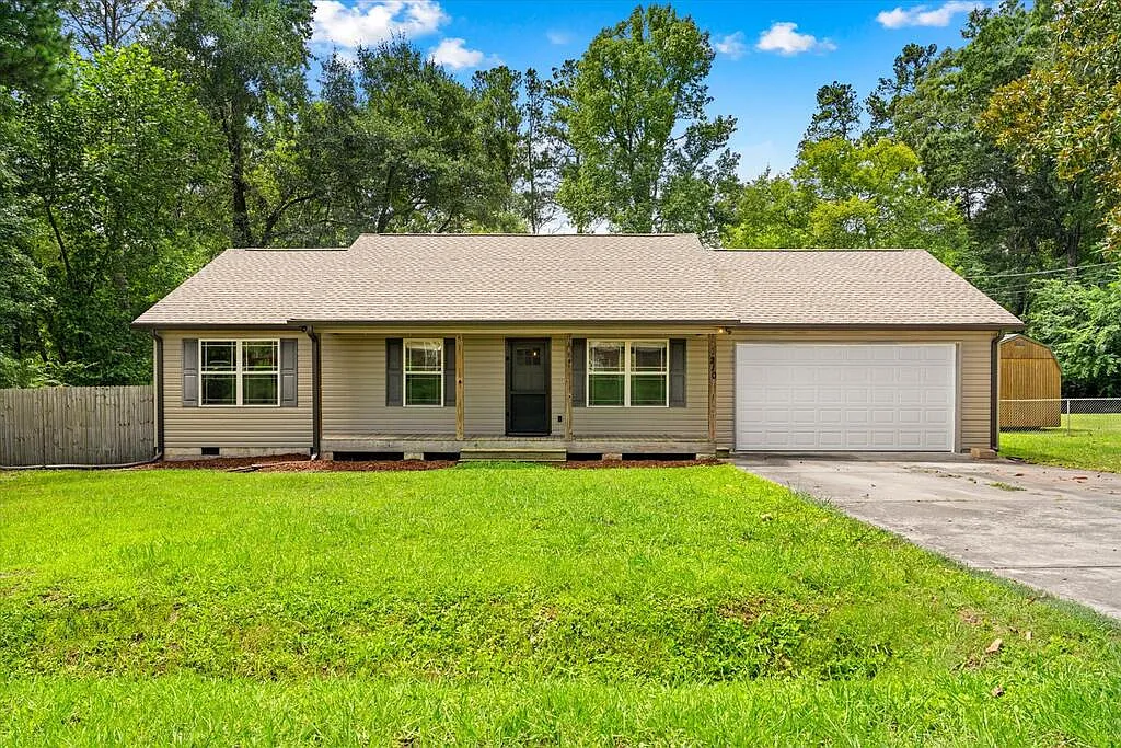 3 bed, 1120 sqft, $2,000 — Photo 2