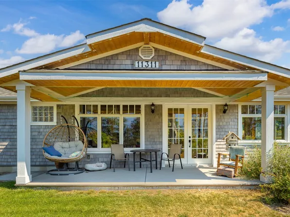 11311 Okanagan Centre Rd W, Lake Country, BC V4V 2J6