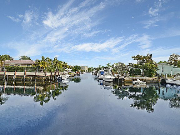 Home For Sale In Bel Marra