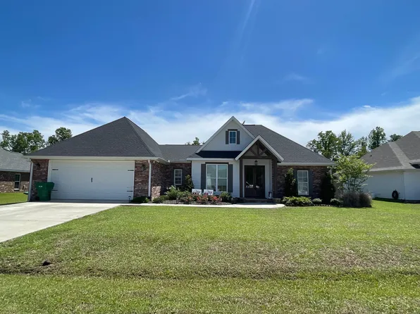 79 Berwick Rd, Petal, MS 39465