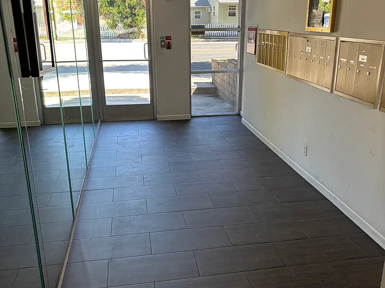 17450 Burbank Blvd #210 — Photo 11