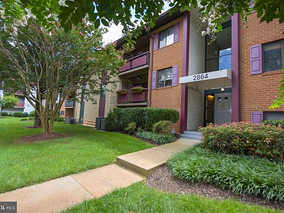 2nd image of 2864 Dover Ln APT 203