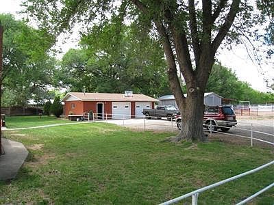 2nd image of 2041 Lakeview Rd SW