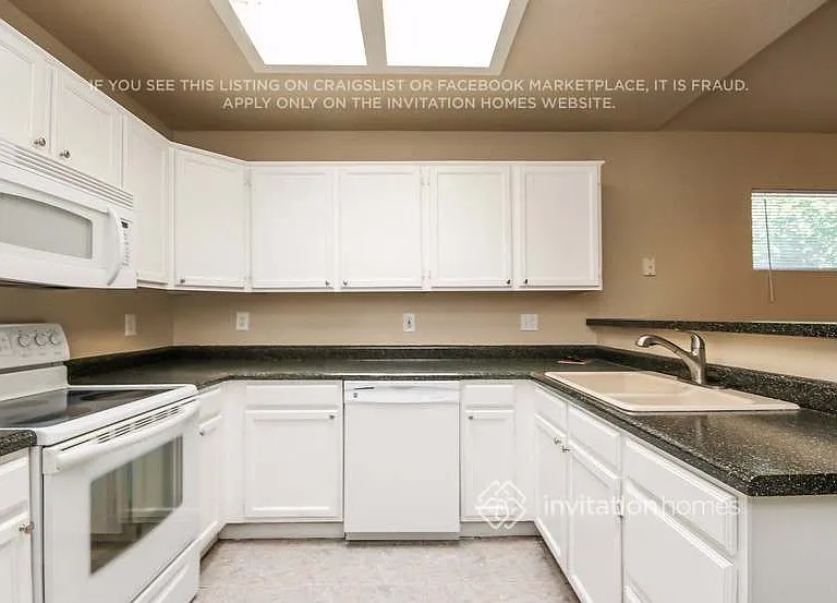 8142 W Mescal St — Photo 10