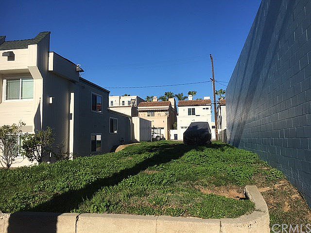 2nd image of 309 17th St