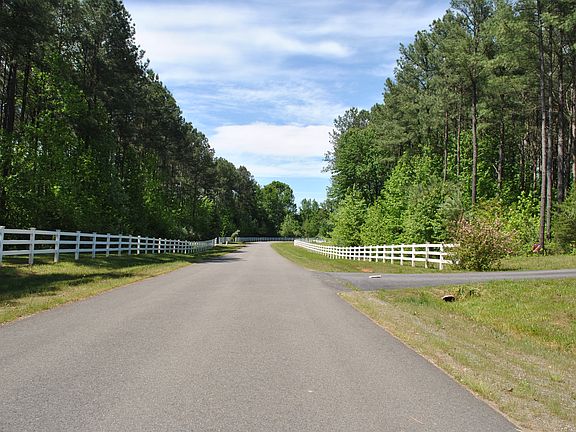 3rd image of 9005 Pine Acres Way