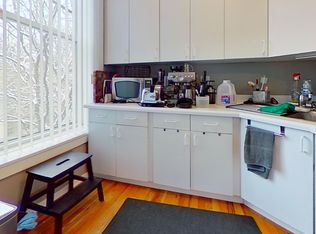 739 W Briar Pl APT 3F, Chicago, IL 60657