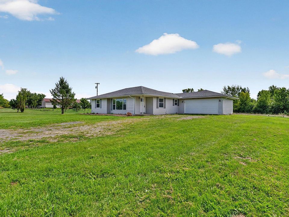 7956 Church Rd, photo 4