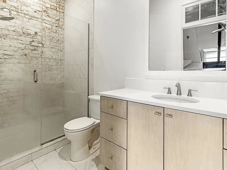 513 Conti St — Photo 14