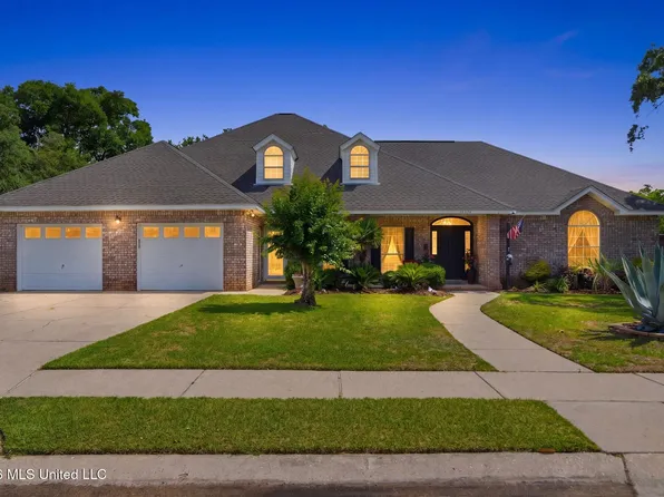 2037 Mauvilla Cv, Biloxi, MS 39531