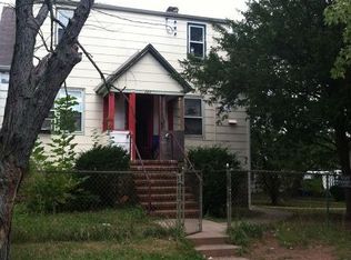 121 Victor St, Somerset, NJ 08873