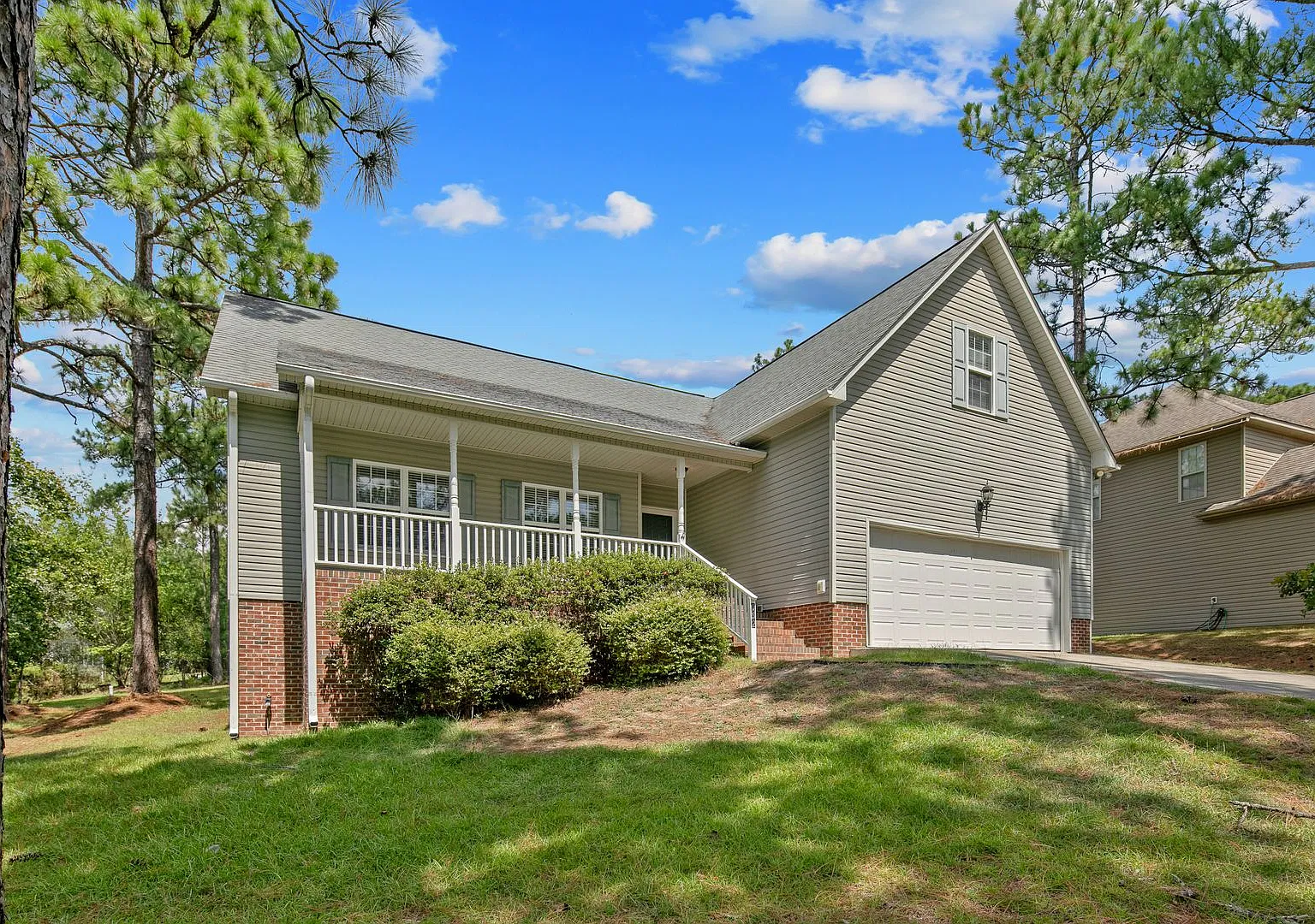 Ranch Home w/ Bonus Room in Carolina Lakes only minutes to Ft Bragg! — Photo 2