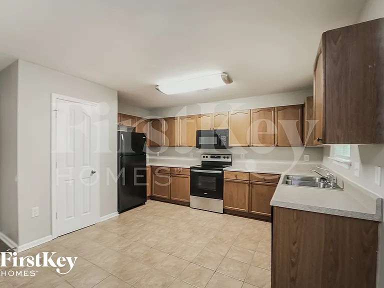 2553 Mulberry Pond Dr — Photo 5
